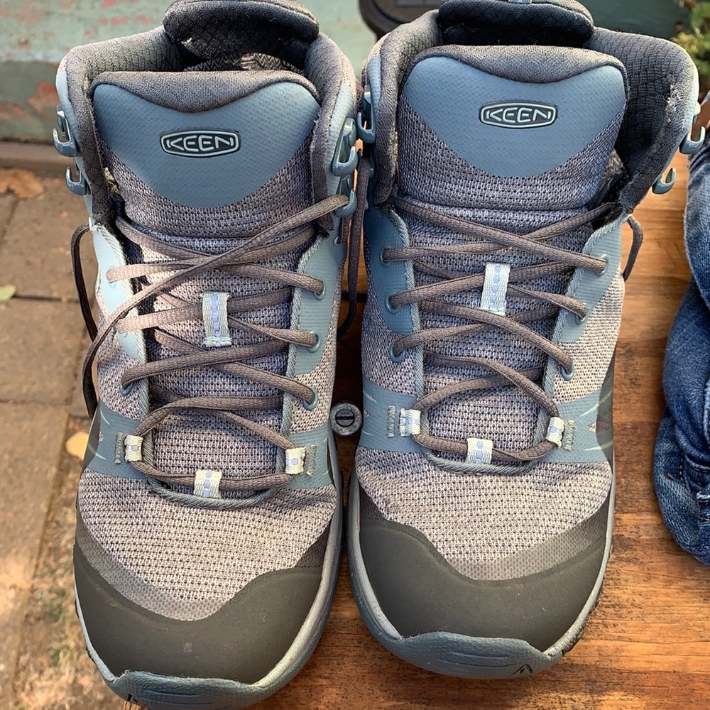 Keen women’s size 7